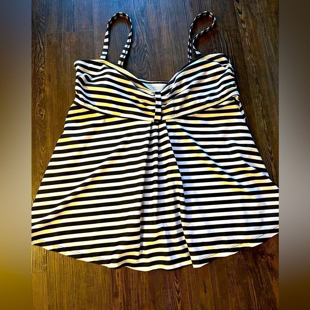 NWOT Bathing suite top.  Flowy, black and white stripes